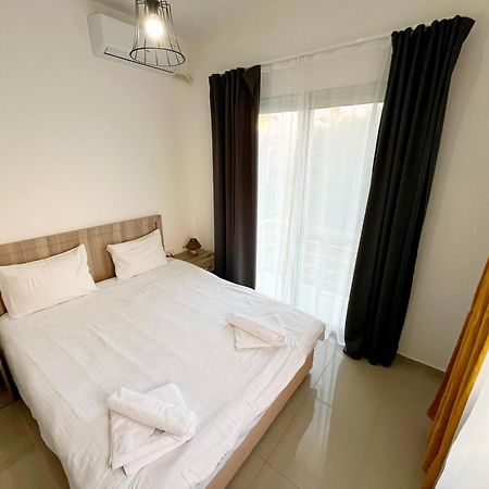 Quitet Two Bedroom Apartment With Private Garden Lukomorye D2 Karavas  Eksteriør bilde
